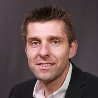 Email e telefono di Michael Hochstrasser