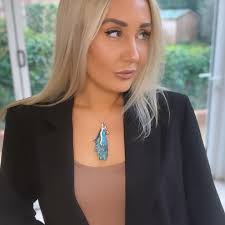 Hattie Greenwood's Instagram, Twitter & Facebook