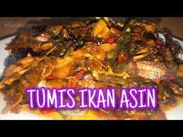 Masukkan kangkung, daun kunyit, garam, dan merica. Ikan Asin Masak Begini Enak Banget Tumis Ikan Asin Ikan Asin Cabai Hijau Youtube