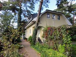 Wir verkaufen ein renditeobjekt an der stadtgrenze im osten berlins aus privater hand. Haus Zum Verkauf 15366 Hoppegarten Ot Waldesruh Mapio Net