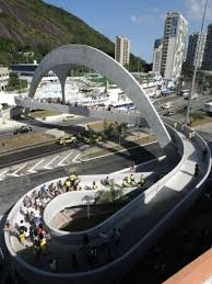 Footbridge In Rocinha Brazil By Oscar Niemeyer Click Image For Link To Full Profile And Visi Landscape And Urbanism Bridge Design Oscar Niemeyer Architecture