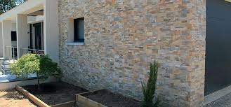 Bien différent du mur classique maçonné, le muret de pierres sèches est très esthétique le mur en pierre apparente est de plus en plus préféré dans l'aménagement. Plaquette De Parement Pierre Naturelle Exterieur Brique De Parement Rouge Bonifay Fr