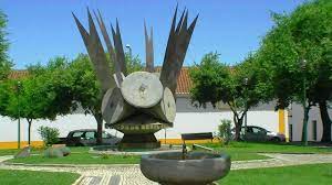Vidigueira, localizada no distrito de beja, é uma vila calma e pacata inserida na típica planície alentejana, numa zona de pomares. Vidigueira Alentejo Portugal Hd Youtube
