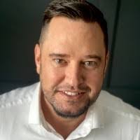 Robert Fanger's Instagram, Twitter & Facebook