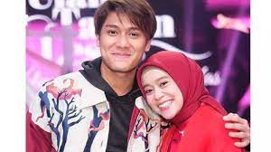 Terbaru rizky billar cium lesti, foto preweding leslar, vitamin kiyut lesti dan rizky billar viral ! The Atmosphere Of Haru When Rizky Billar Proposed Lesti Kejora S Tears Broke To Accept Her Lover S Proposal Newswep