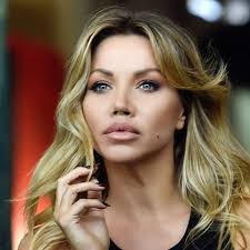 Angela Stevenson's Instagram, Twitter & Facebook