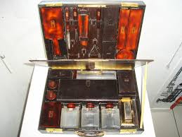S T Dupont Ancienne Mallette De Voyage Toilette 1920 30 Cristal Argent Moynat Art Deco Vanity Antique Trunk Vintage Vanity
