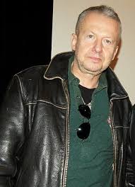 Pola raksa zaproponowała mu, by zamieszkał na. Boguslaw Linda