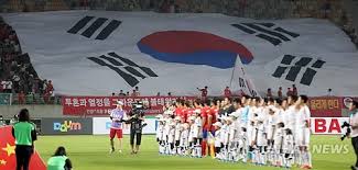 캐머런이 영국 보수당에서 정치를 배우기 시작한 것은 22세의 일이었다. ê¹€í˜„íšŒ ëŒ€í•œë¯¼êµ­ ì¶•êµ¬ êµ­ê°€ëŒ€í'œ ê·¸ íƒœê·¹ë§ˆí¬ ë¬´ê²Œ ë„¤ì´íŠ¸ë‰´ìŠ¤