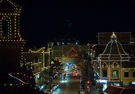 Holiday Light Displays Around Kansas City Kansas City Children S Activities Kc Kids Fun Holiday Lights Display Holiday Lights Kansas City