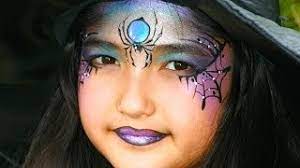 Wir zeigen im detail, wie man einen werwolf schminken kann, der anderen leuten angstschauer über den rücken laufen lässt! Hexe Schminken Hexengesicht Schminke Fur Halloween Anleitung Vorlage Youtube