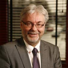 Kai Henriksen's Instagram, Twitter & Facebook