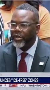 WTF: Chicago Mayor confirms Chicago PD was told to stand down when ICE  agents were being surrounded by leftwing agitators