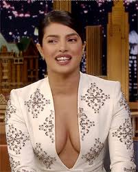 Pin By A Kareem Jan On Priyanka Chopra Priyanka Chopra Priyanka Chopra Bikini Hottest Celebrities
