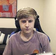 Even if you don't post your own creations, we appreciate feedback on ours. Smp Purpled Age Height Real Name Face Net Worth Minecraft