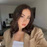 Eve Faulkner's Instagram, Twitter & Facebook