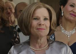 Det är den mest inkomstbringande spelfilmsserien genom tiderna om man bortser från inflationen, med $7,7 miljarder i intäkter världen över. Imelda Staunton On How Her Harry Potter Character Parallels Trump Indiewire