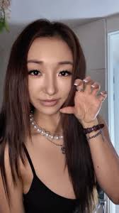 Not an ad — just my root touch-up story 💇🏻‍♀️✨ From roots ruined ➝ 8-sec  glow-up!⚡️ I usually go for blowouts 2–3 times a week at my fav Hongdae  salon @voghair_hongdae @stylist_otto,