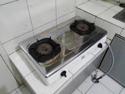 Praktis dan aman untuk dipakai di indoor maupun outdoor. Kompor Gas Rinnai Ri712t Kitchen Appliances Di Carousell
