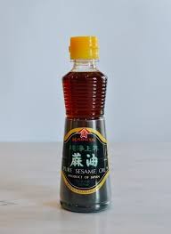These times are a guideline for how long you can expect the oil to retain its taste, aroma, and visual appearance. Sesame Oil Everything You Need To Know The Woks Of Life