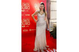 Confira a lista dos vencedores do estandarte de ouro de 2019: Barbara Bandeira E O Globo De Ouro De Revelacao Do Ano Nao Ando Aqui A Brincar