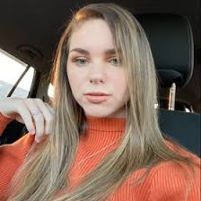 Carissa Underwood's Instagram, Twitter & Facebook