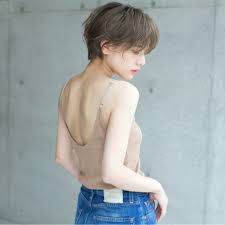 女をシンプル美しく昇華させるショートヘアスタイル集大人髪を