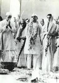 Historical pictures rare photos vintage photos. Is Indira Gandhi S Real Surname Indira Khan After Marriage Quora