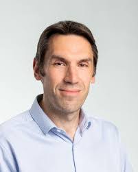 Eric Regis's Instagram, Twitter & Facebook