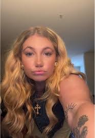 Erin Bolin's Instagram, Twitter & Facebook