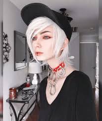 Pastels look great with emo hair. Best Emo Hairstyles For Girls Trending In January 2021
