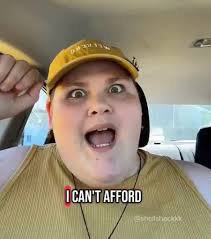 𝐓𝐡𝐢𝐬 𝐩𝐞𝐫𝐬𝐨𝐧 𝐜𝐥𝐚𝐢𝐦𝐬 𝐭𝐡𝐞 𝐟𝐨𝐥𝐥𝐨𝐰𝐢𝐧𝐠, 𝐚𝐧𝐝 𝐈  𝐡𝐚𝐯𝐞 𝐪𝐮𝐞𝐬𝐭𝐢𝐨𝐧𝐬: 👇🏼👇🏼👇🏼 ⁠⁣⁠⁣⁠ "I couldn't go to college  because I don't have any money. I don't have any money because I don't have  a