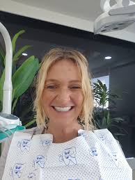 Porcelain teeth done in Miami