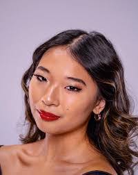 Bobbie Lancaster's Instagram, Twitter & Facebook