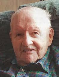 Vera Hewitt's Instagram, Twitter & Facebook