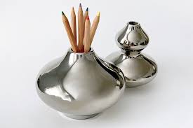 Wait 24 hours for the primer to dry before spray painting the metal with your top coat. Best Chrome Paint Complete Guide To The Best Chrome Spray Paint