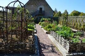 le prieure d orsan potager garden dream garden garden structures