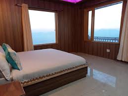 Book your hotel in dhanaulti online. Eirabnb Snowfall View Close To Nature Dhanaulti India Booking Com