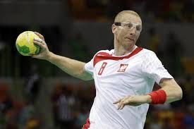 Piłka wybita przez bramkarza za linię boczną wznawiana jest rzutem z linii bocznej. Polska Niemcy Rio 2016 Pilka Reczna Mecz O Brazowy Medal Olimpiada 2016 Terminarz Eska Pl
