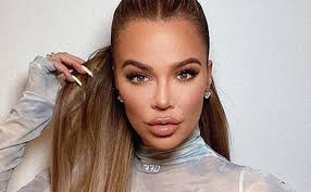 Khloé kardashian gave fans plenty to keep up with in her latest tweet wishing kanye west a happy khloé kardashian has no hard feelings for kanye west — even as her sister kim is in the middle of. Khloe Kardashian Fans Think She Looks So Young Because Of Plastic Surgery Tv Shows Ace