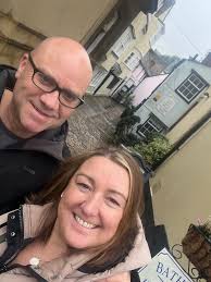 Pleasant stroll in Fletcher Moss Gardens, Manchester. Working off the old  turkey and mince pies! Keep healthy, everyone. 😊👍