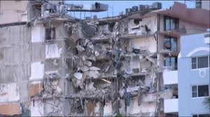 Renovations had been underway on the roof of the building, possibly leading to its collapse. Awaojsm3cz U5m