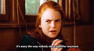 If there's one moment you recall so vividly from the 1998 film the parent trap, it's likely the scene when meredith blake, played by elaine hendrix, takes a drink of her evian water only to. The Parent Trap