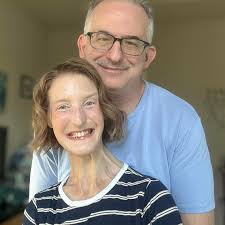 We were thrilled to gift these incredible custom cookies to Benson Boone  for his first show at CMAC! 🛼🕺🏻✨ Shout out to KD's Cookie Jar for  sharing her amazing talent with us! 😍