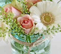 68 idees de composition florale archzine fr mason jar flower arrangements mason jar flowers flower arrangements