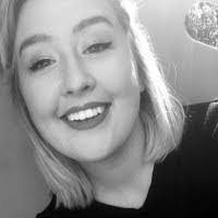 Alicia Newcomb's Instagram, Twitter & Facebook