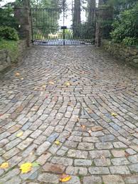 Reclaimed Cobblestone Driveway European Cobbles Cobblestone Driveway Cobblestone Patio Stone Driveway