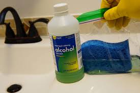 Rubbing Alcohol Uses Country Diaries In 2020 Rubbing Alcohol Uses Rubbing Alcohol Homemade Cleaning Solutions