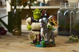 The First-Ever Lego ‘Shrek’ Set Uses Its One Minifigure Perfectly