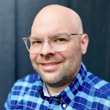 Comings and goings: VP Julie Shapiro to leave PRX/Radiotopia, WNXP in  Nashville appoints assistant PD …